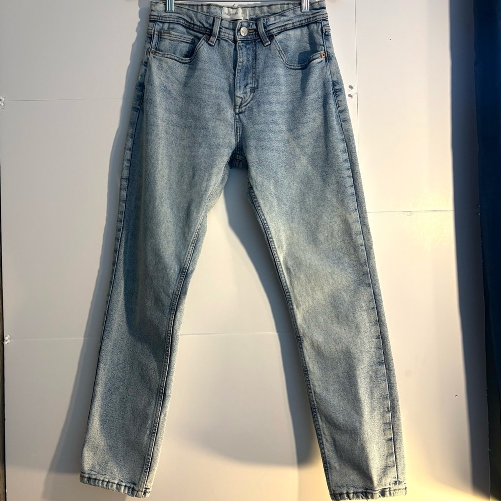 Pull&Bear Men's light blue acid washed Denim Straight Jeans S 30 good condition.